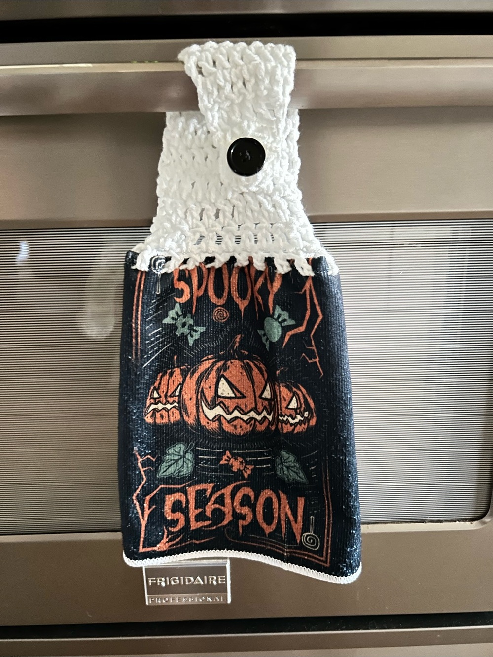 Hand Crafted Halloween Spooky Season Pumpkin Hanging Hand Towel - Black & Orange - Picture 6 of 7